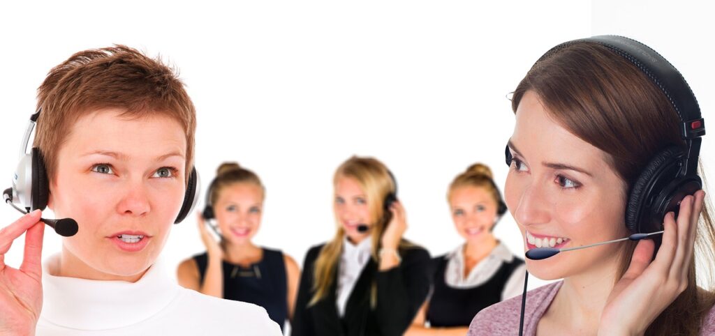 call center, headset, woman-2944063.jpg